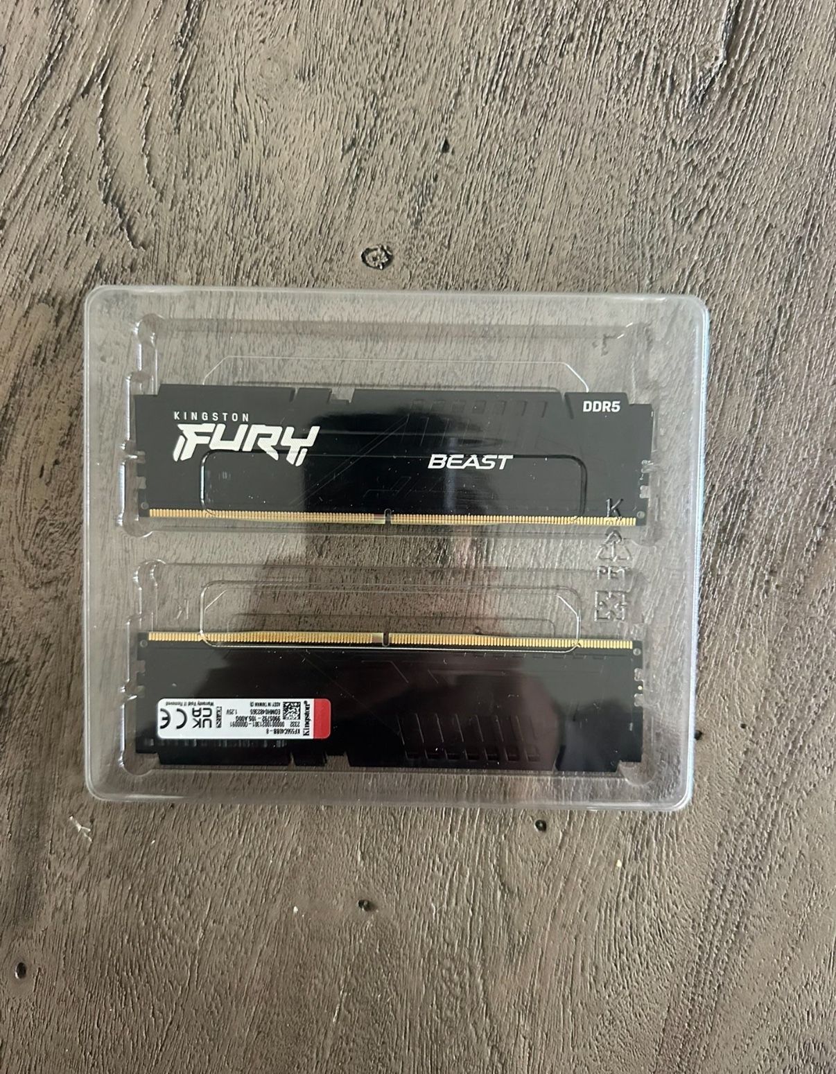 Fury RGB 16g Rams