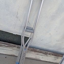 Crutches Adjustable Crutch Pair $15 Firm 