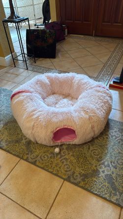 Cat Bed/ Tunnel Large Fluffy Pink
