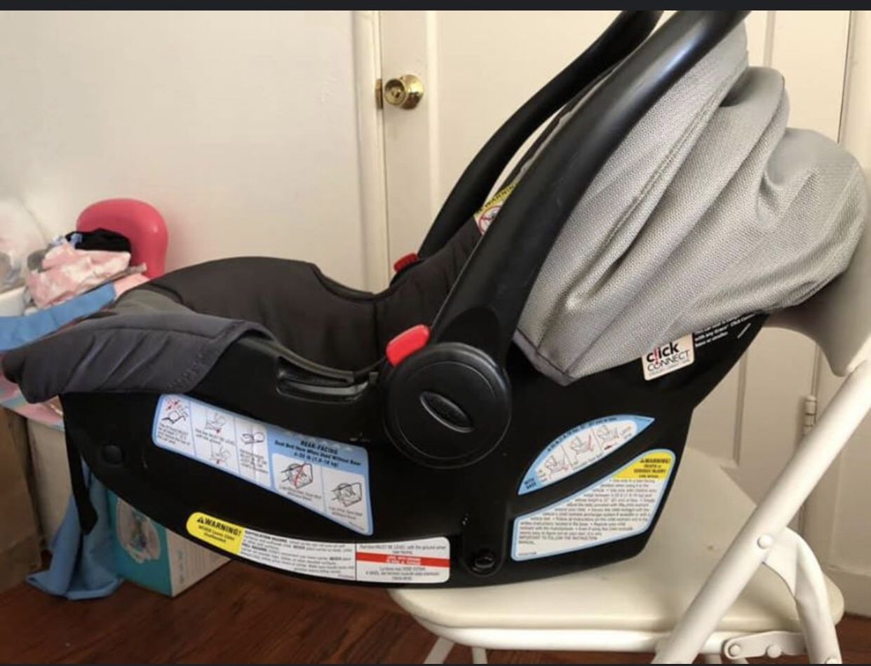 Graco Snugride 35 car seat with base