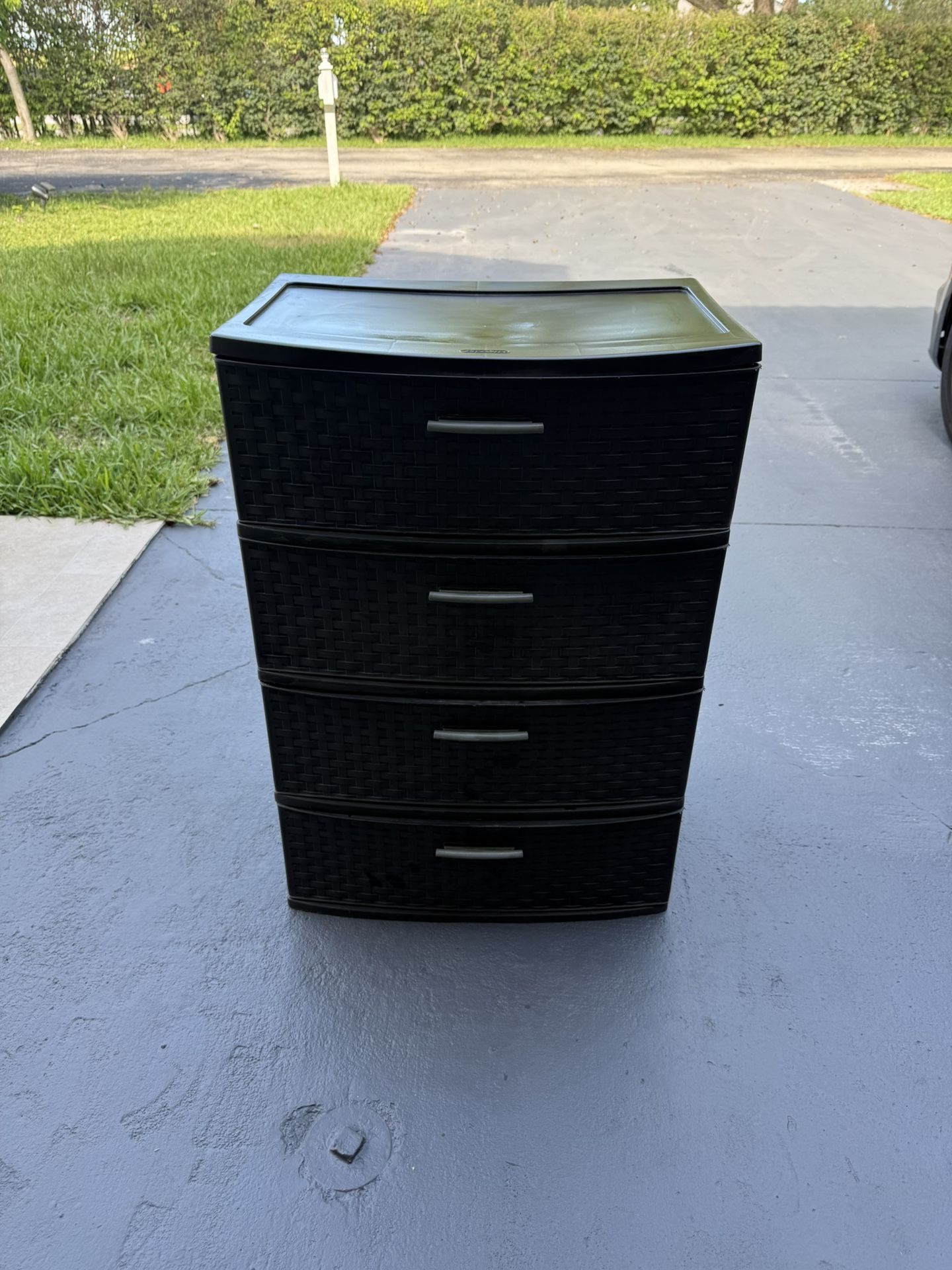 Sterilite 4 drawers unit