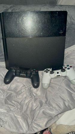 PlayStation 4 Bundle + 2 Controllers & Cables – MUST GO TODAY