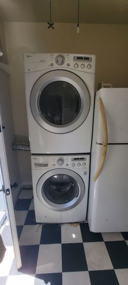 LG stacked washer/dryer