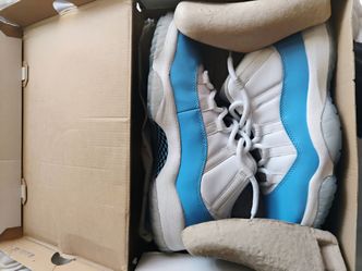 Jordan 11 low UNC size 10.5 with box