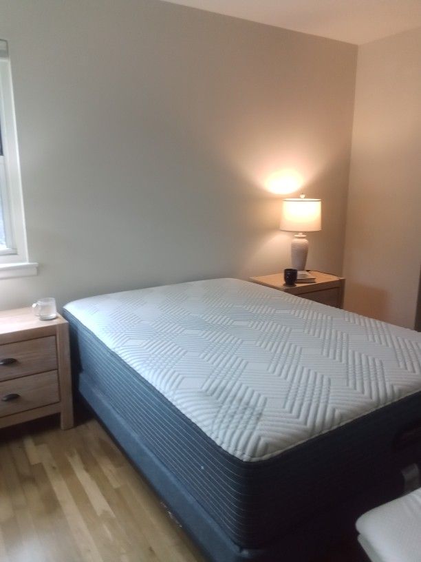 Full Beautyrest Pressuresmart Bed