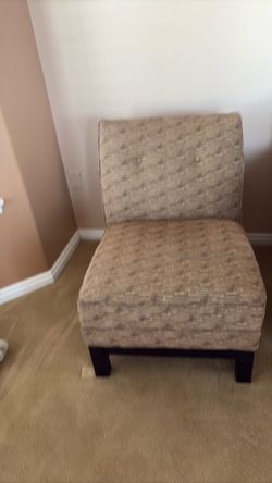 Armless Accent Slipper Chair