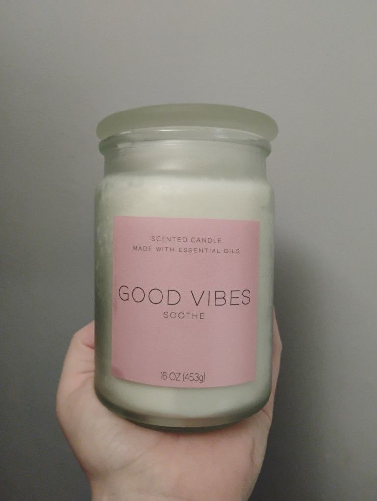 New 2 Wick Large Candle Made With Essential Oils