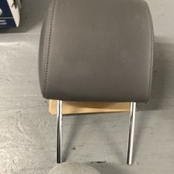 New 2005 Lexus GX470 Headrests