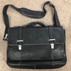 Bellino Capstone Genuine Leather Messenger Bag / Briefcase – Black w/ Contrast Stitching