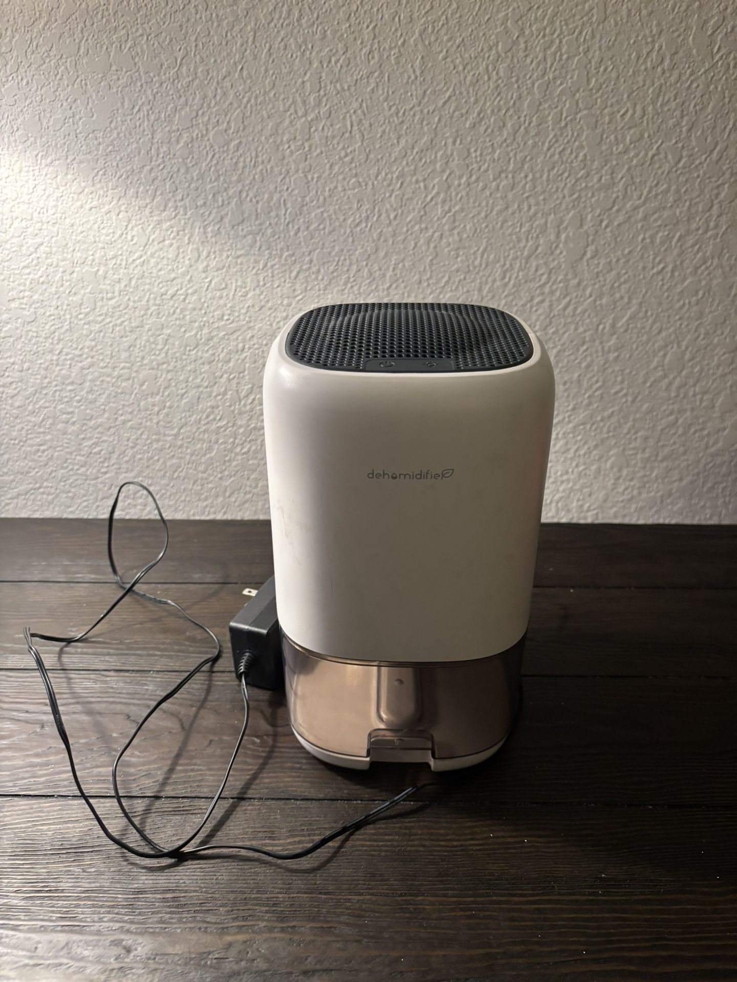 Tabletop Dehumidifier 35oz