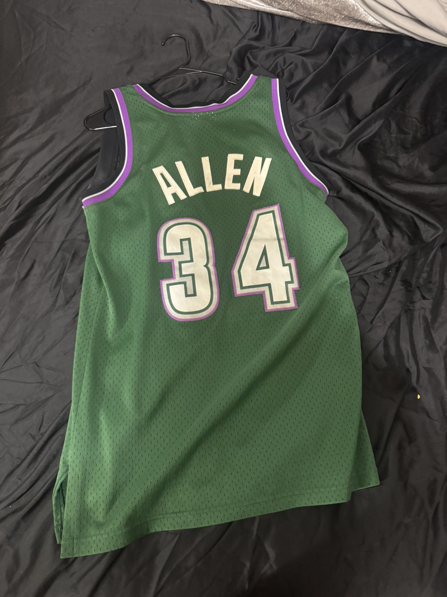 Mitchel & Ness Throwback Ray Allen Jersey XL