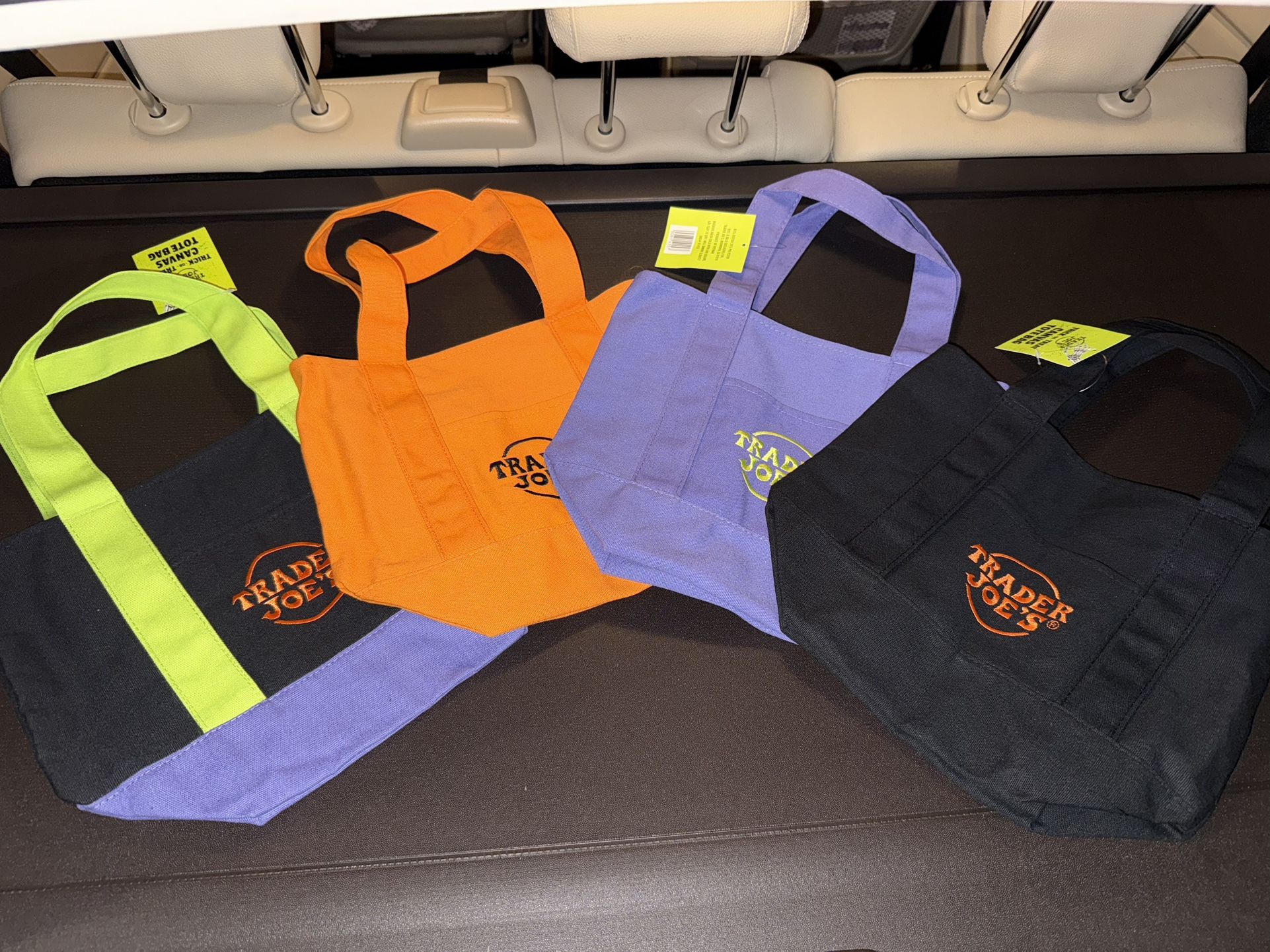 Trader Joe’s Exclusive Halloween Mini Tote Bags