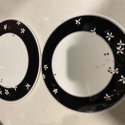 Mikasa cake plates 10 and 12 inches vintage