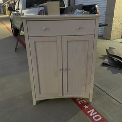 Set De Cajoneras Muy Buena Condición 