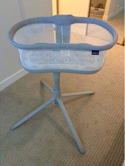 Halo Bassinet swivel sleeper