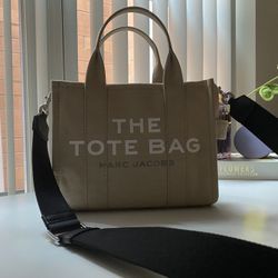 Marc Jacobs Purse 