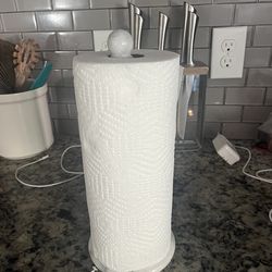 Paper towel holder