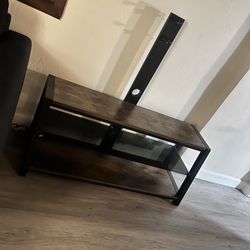 Wooden Modstyle swivel TV stand/Needs Mount