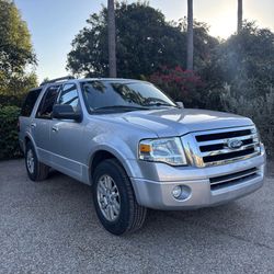 2011 xlt Ford expedition