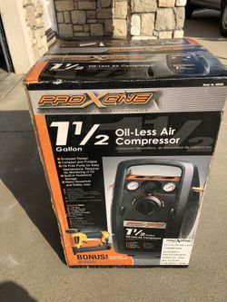 Compressor 1.5 Gal Oil Free Fully Shrouded Compressor with 18 gauge Brad Nailer