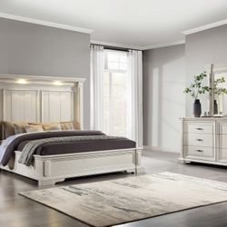 Antique White Queen Bedroom Set