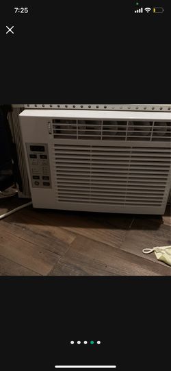 Air Conditioning Window Unit For Sale!