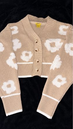 Daisy Tan and cream floral knit sweater