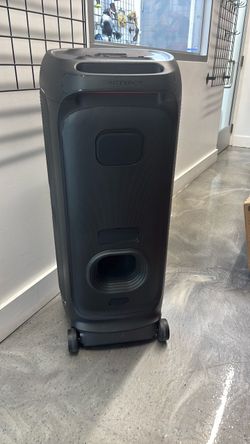 Jbl party box ultimate  speaker