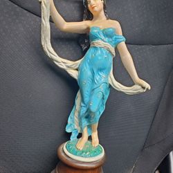 Statue Vintage