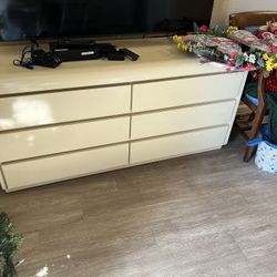 White Drawer Dresser