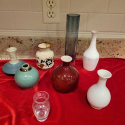 8 Small Vases