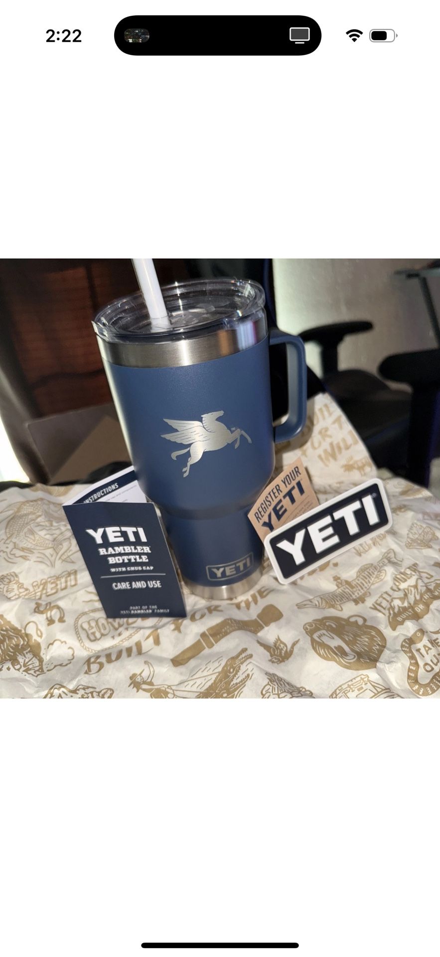 YETI Rambler 35 Oz whit Straw Lid and handle - New w/Tags Nordic Blue