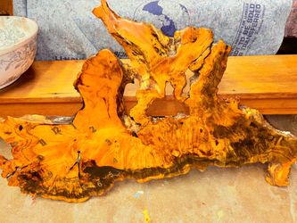 Live Edge Clock