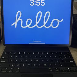 Like new iPad Pro 5th gen 12.9 With Keyboard And Pen