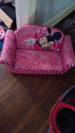 Mini mouse chair