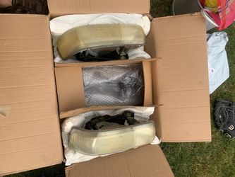 2004 Chevy suburban head lights