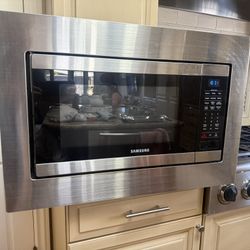Samsung Microwave W/built In Trim Kit