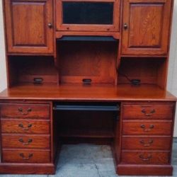Gorgeous Oak Computer Desk With Hutch 