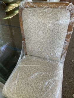 Dining room table and six chairs (two Captain)