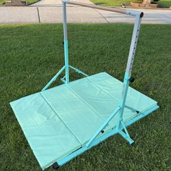 Marfula Gymnastics Bar With Mat- 6ft Base 