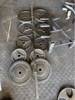 Olympic rubber coated weights 320lbs total plus 7ft bar plus weight tree
