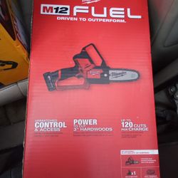 Milwaukee M12 fuel 6" Mini Saw Kit W/ XC 4.0 Battery And Charger 