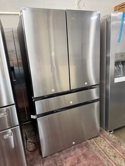 Bespoke 36 in. 29 cu. ft. Standard Depth 4-Door French Door Ref. with Sphere Ice in Stainless
