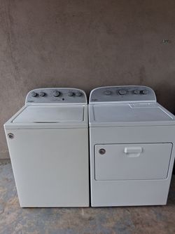 Whirlpool Washer And Dryer Electric Set