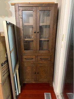 Wood hutch
