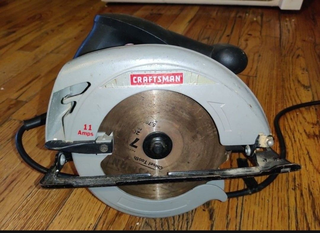 CRAFTSMAN 7 1/4 11 amp 172-108510 Circular Saw With 50 foot Extension Cord