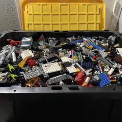 45 Pounds Of Assorted Legos
