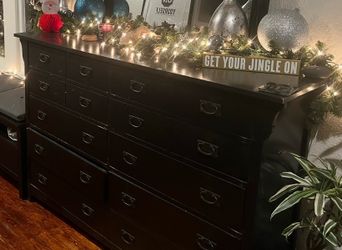 ⭐️Sturdy 10 Drawer Dresser