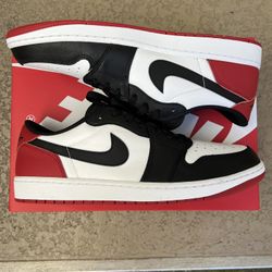 Jordan 1 low og “black toe” size 13