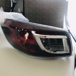 2013 Mazda 3 tail light